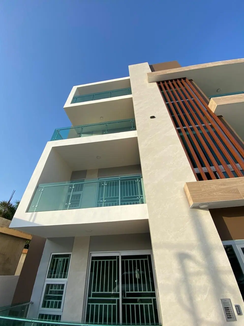 Edificio de apartamentos construido con planificación por etapas